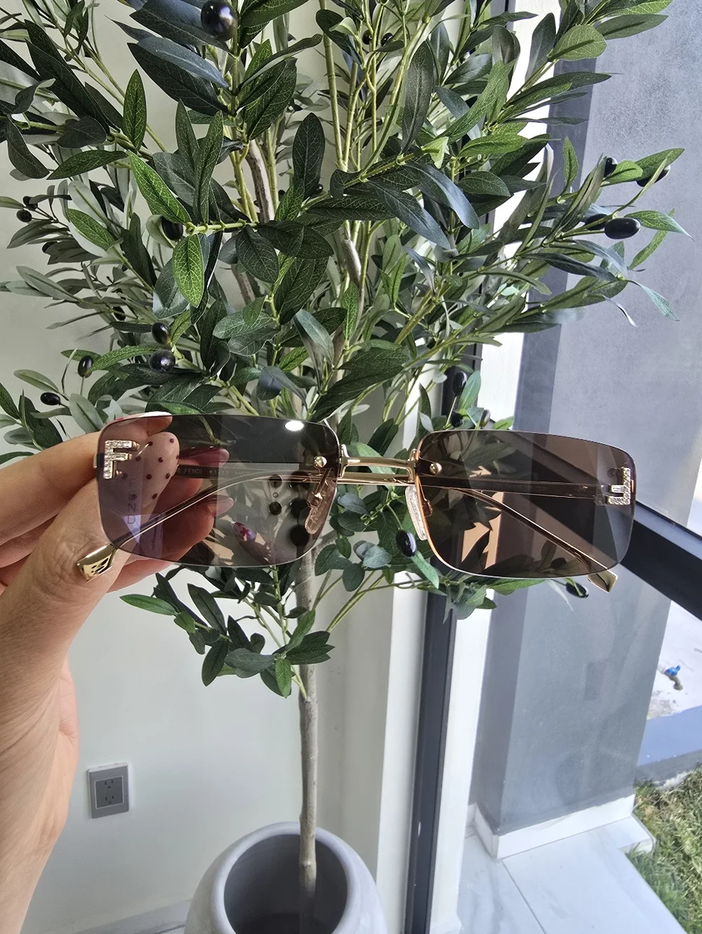 Fendi First Crystal FE 4172us Rectangular Sunglasses - Picture 4 of 12